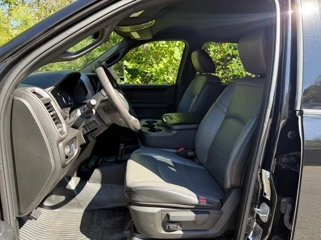 2024 Ram 3500 - Image 12 of 12