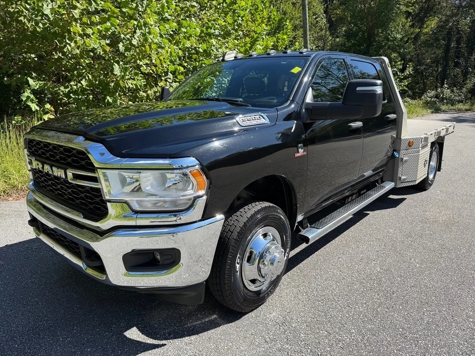 2024 Ram 3500 - Image 2 of 12