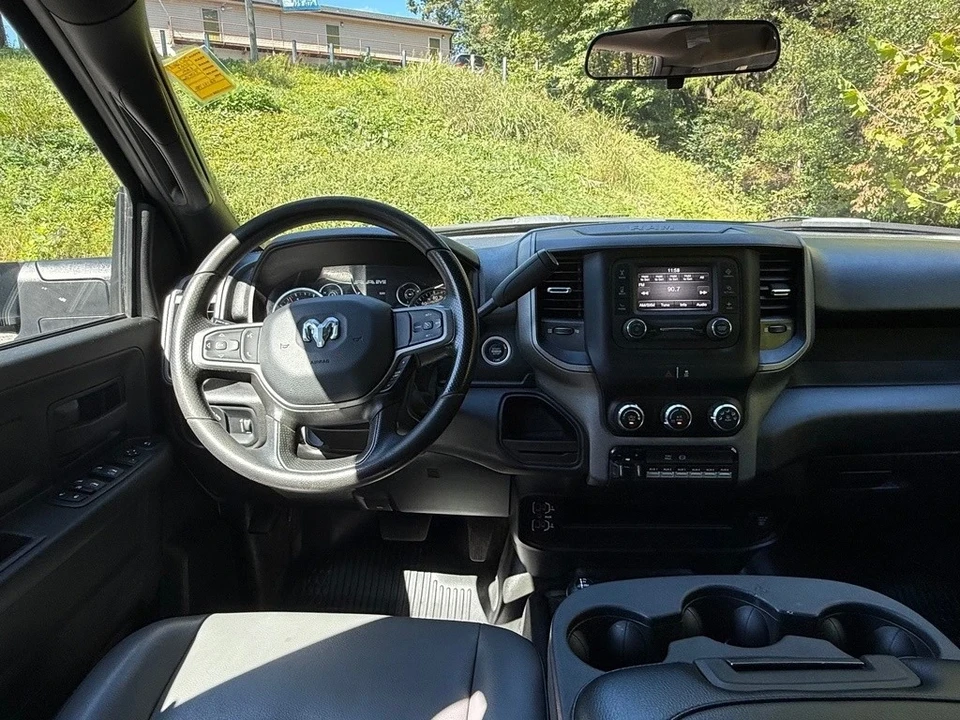 2024 Ram 3500 - Image 11 of 12