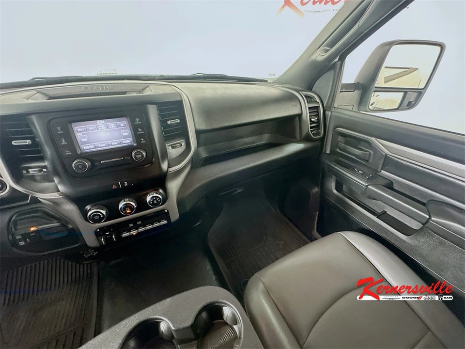 2024 Ram 3500 - Image 11 of 21