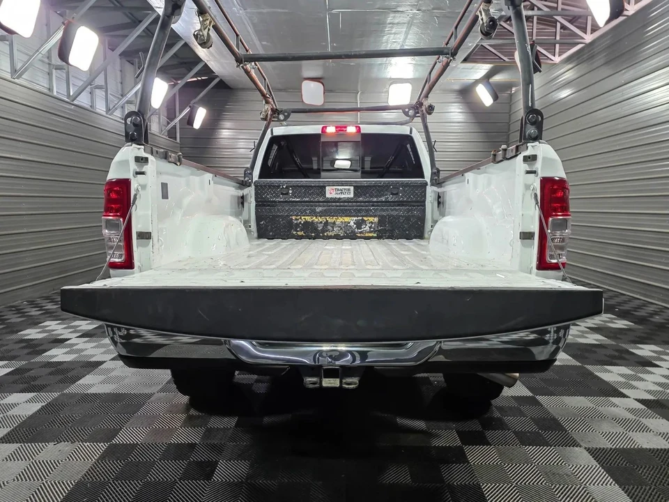 2024 Ram 3500 - Image 10 of 12