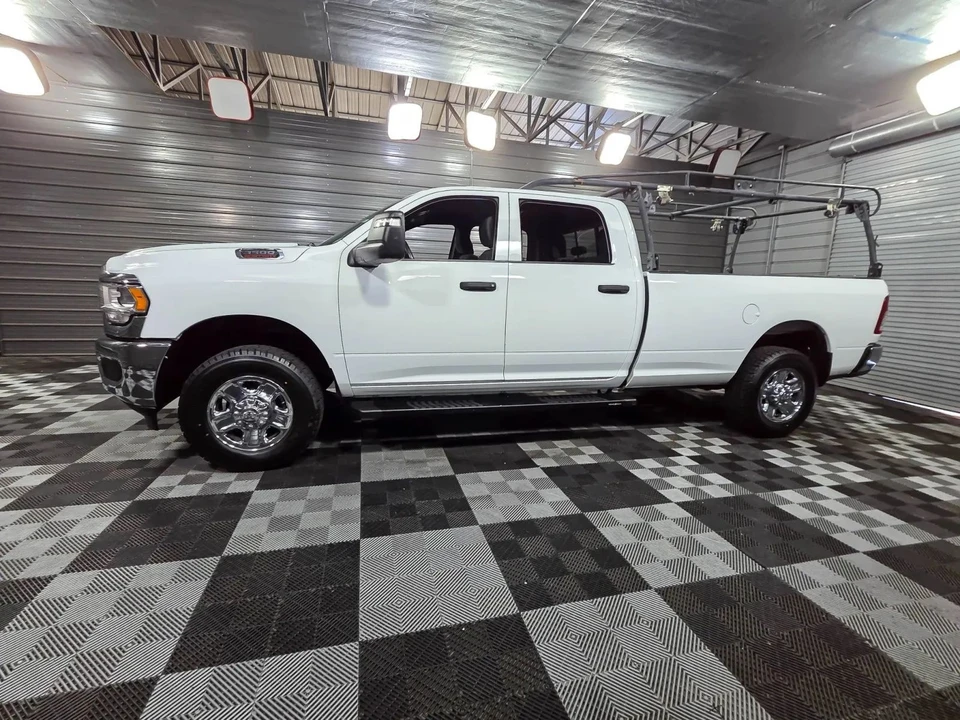 2024 Ram 3500 - Image 6 of 12