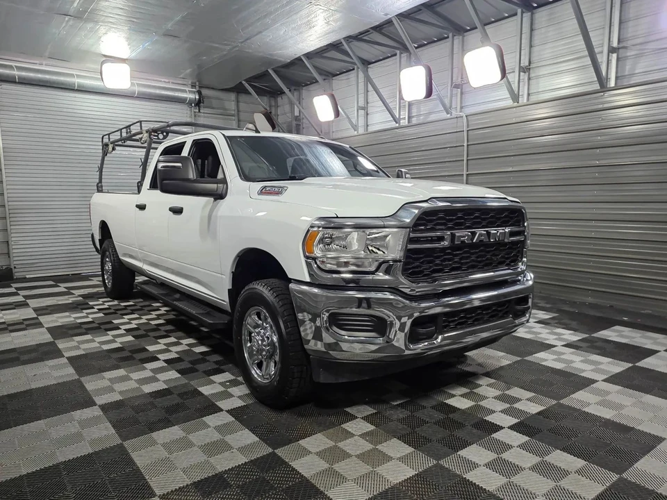 2024 Ram 3500 - Image 3 of 12