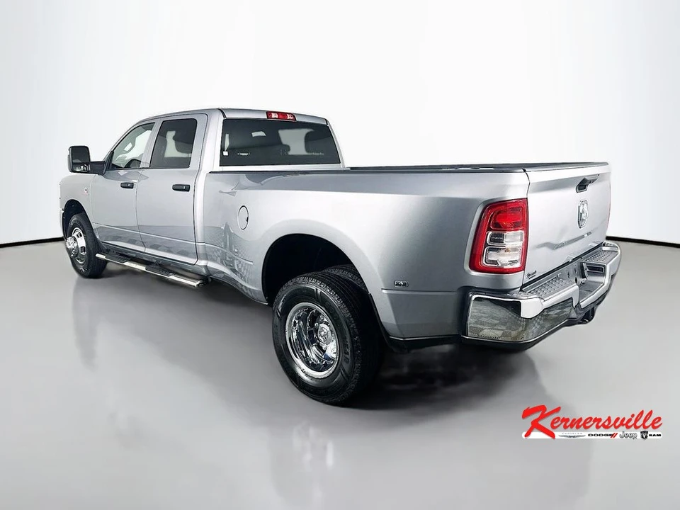 2024 Ram 3500 - Image 5 of 12