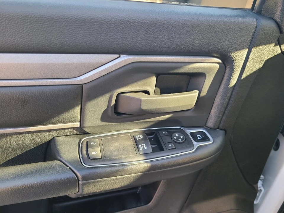 2024 Ram 3500 - Image 26 of 31