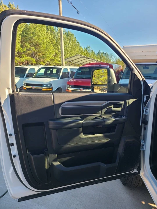 2024 Ram 3500 - Image 11 of 31