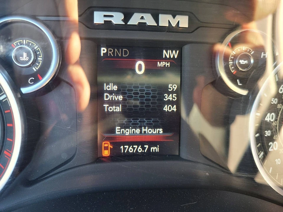 2024 Ram 3500 - Image 18 of 31