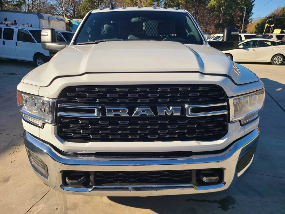 2024 Ram 3500 - Image 9 of 21