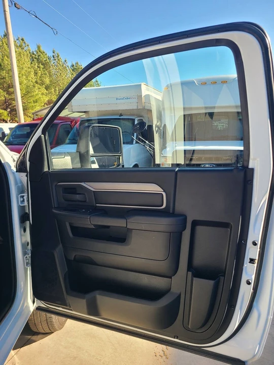 2024 Ram 3500 - Image 29 of 31