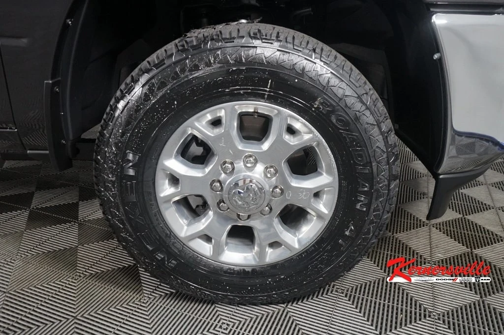 2024 Ram 3500 - Image 10 of 21
