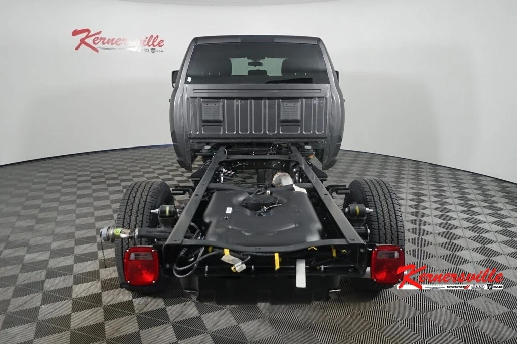 2024 Ram 3500 - Image 6 of 21