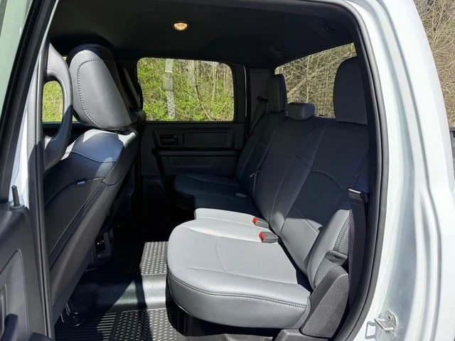 2024 Ram 3500 - Image 15 of 28