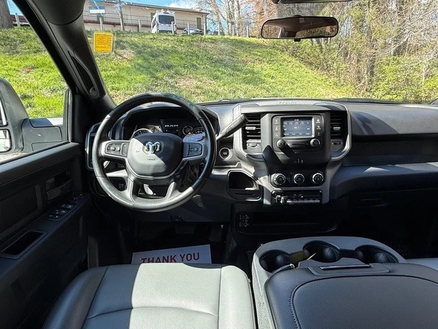 2024 Ram 3500 - Image 12 of 28