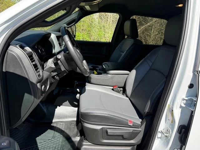 2024 Ram 3500 - Image 13 of 28