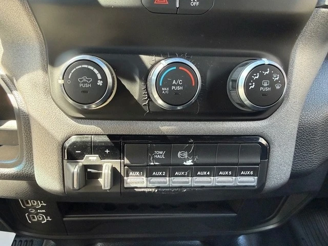 2024 Ram 3500 - Image 23 of 28