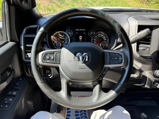 2024 Ram 3500 - Image 19 of 28