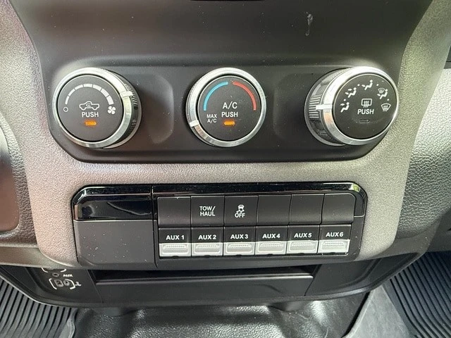 2024 Ram 3500 - Image 21 of 25