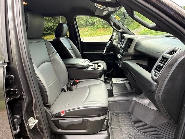 2024 Ram 3500 - Image 16 of 25
