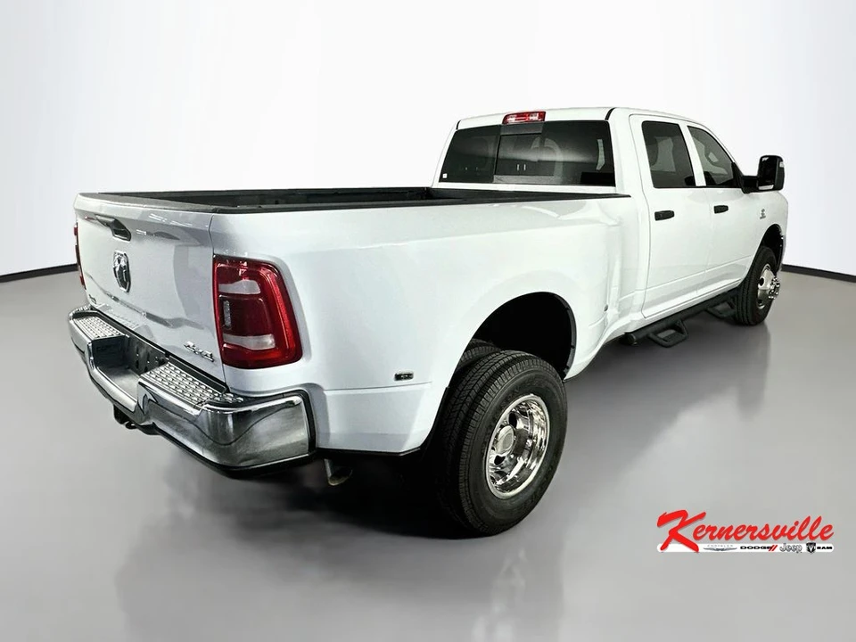 2024 Ram 3500 - Image 8 of 24