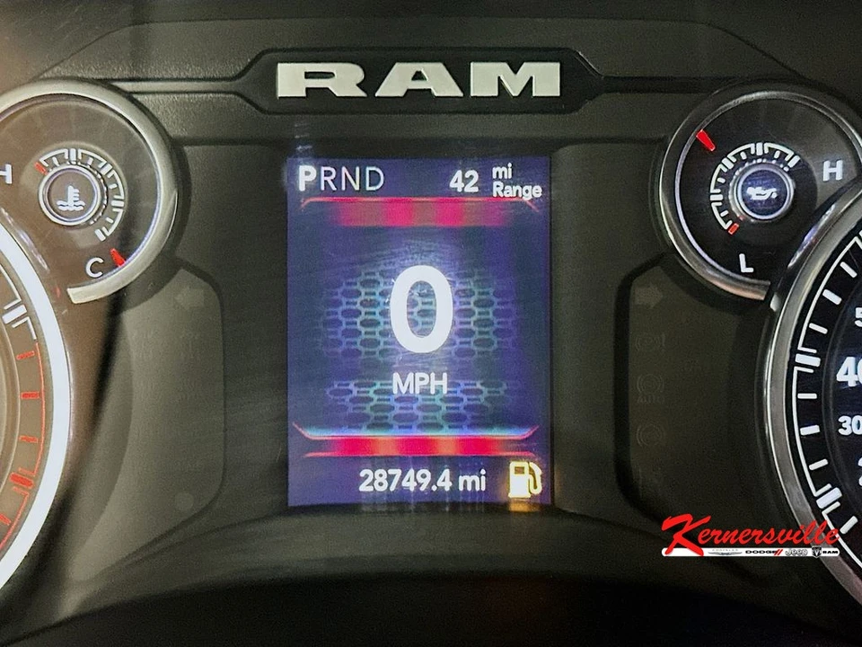 2024 Ram - Image 14 of 24