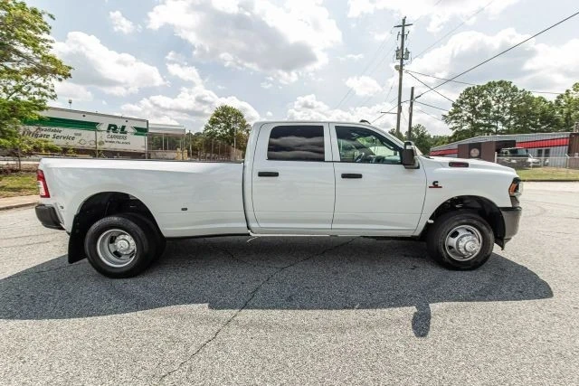 2024 Ram 3500 - Image 11 of 21