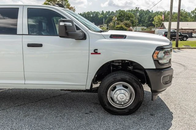 2024 Ram 3500 - Image 12 of 21