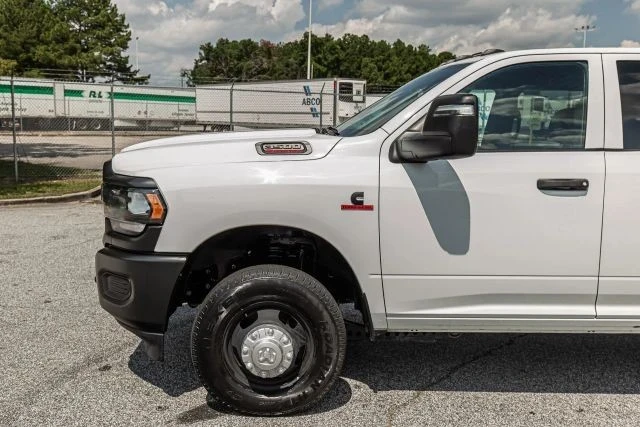 2024 Ram 3500 - Image 4 of 21