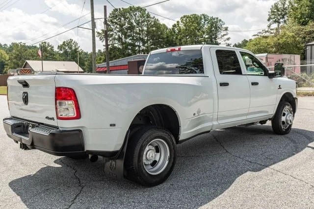2024 Ram 3500 - Image 9 of 21