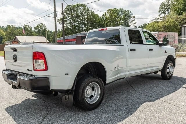 2024 Ram 3500 - Image 9 of 21