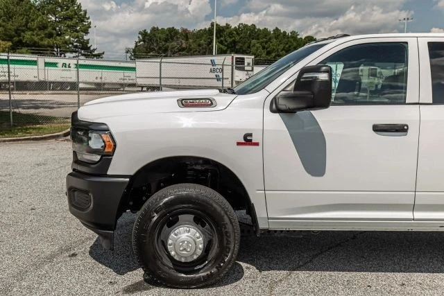 2024 Ram 3500 - Image 4 of 21
