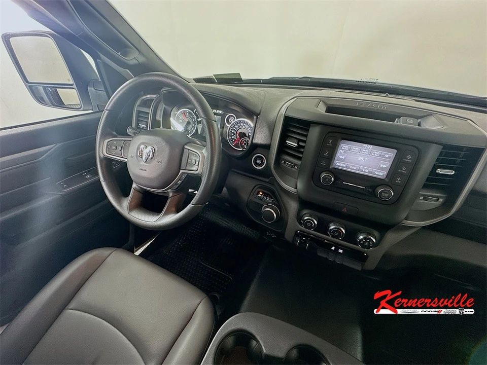 2024 Ram 3500 - Image 9 of 21