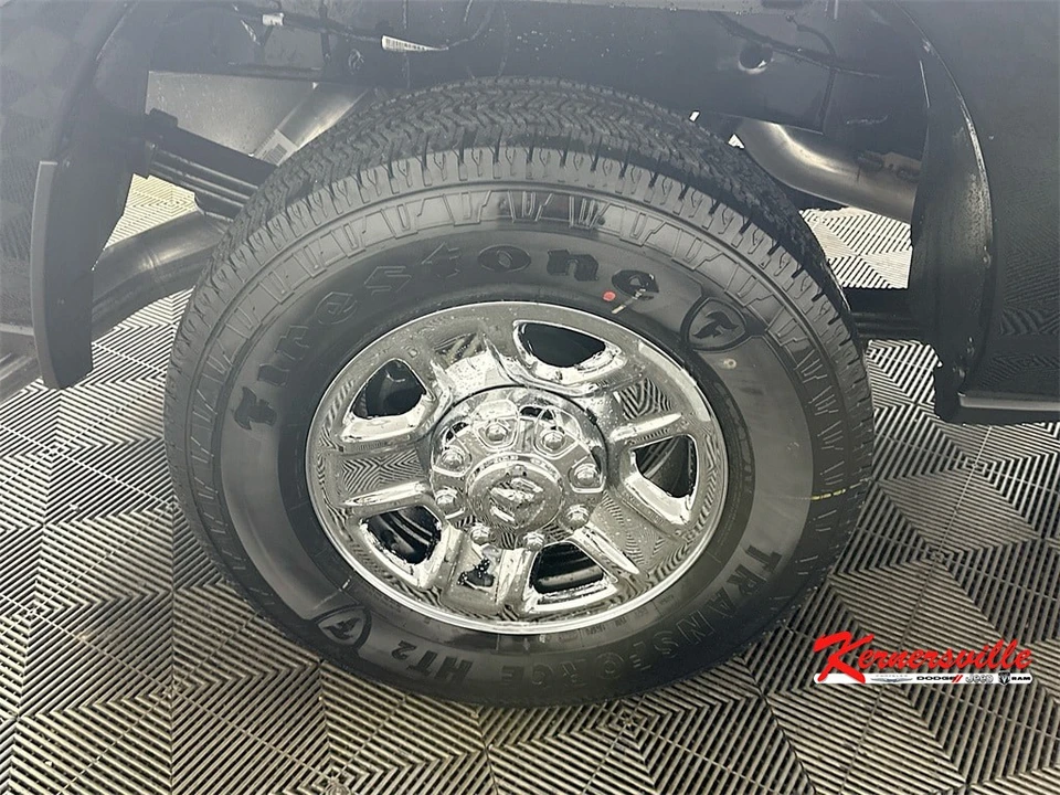 2024 Ram 3500 - Image 16 of 21