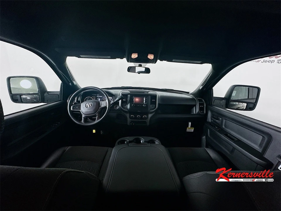 2024 Ram 3500 - Image 9 of 12