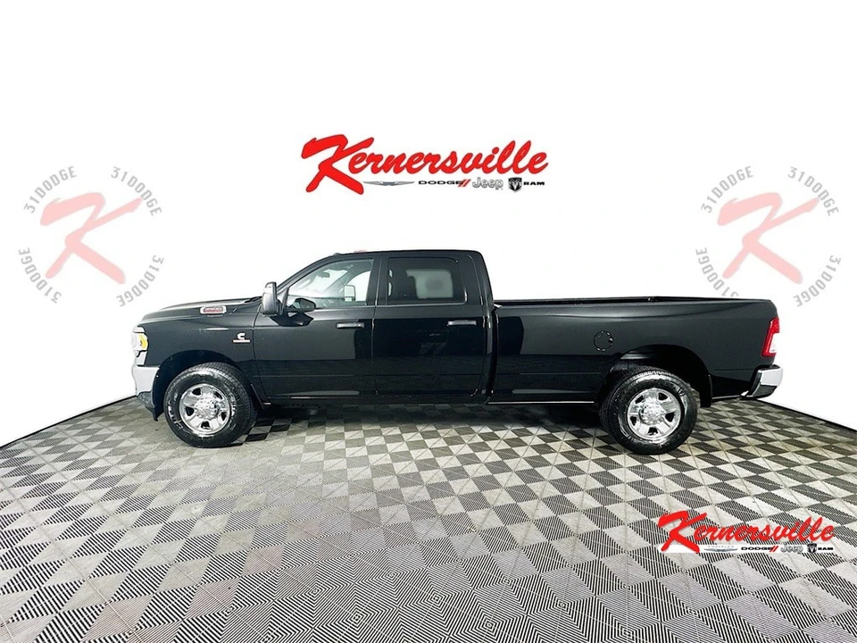 2024 Ram 3500 - Image 4 of 12