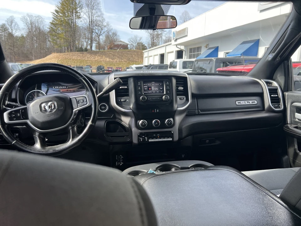2024 Ram 4500 & 5500 - Image 16 of 29