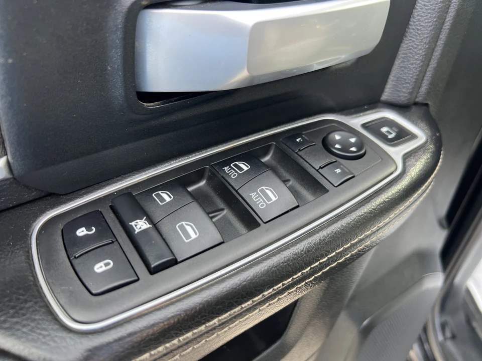 2024 Ram 4500 & 5500 - Image 17 of 29