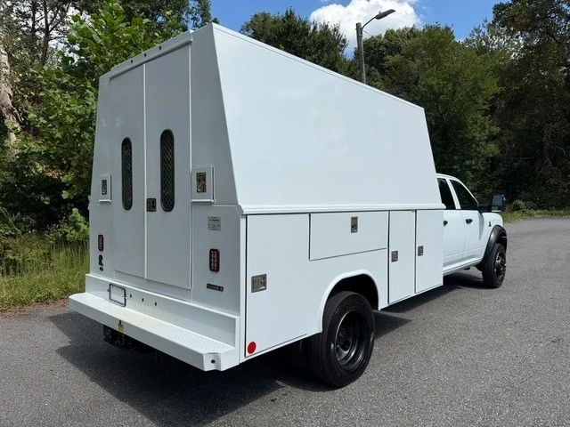 2024 Ram 4500 & 5500 - Image 6 of 21