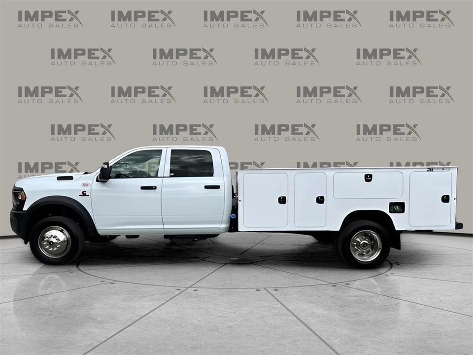 2024 Ram 4500 & 5500 - Image 8 of 12