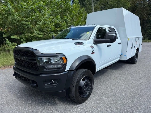 2024 Ram 4500 & 5500 - Image 2 of 12