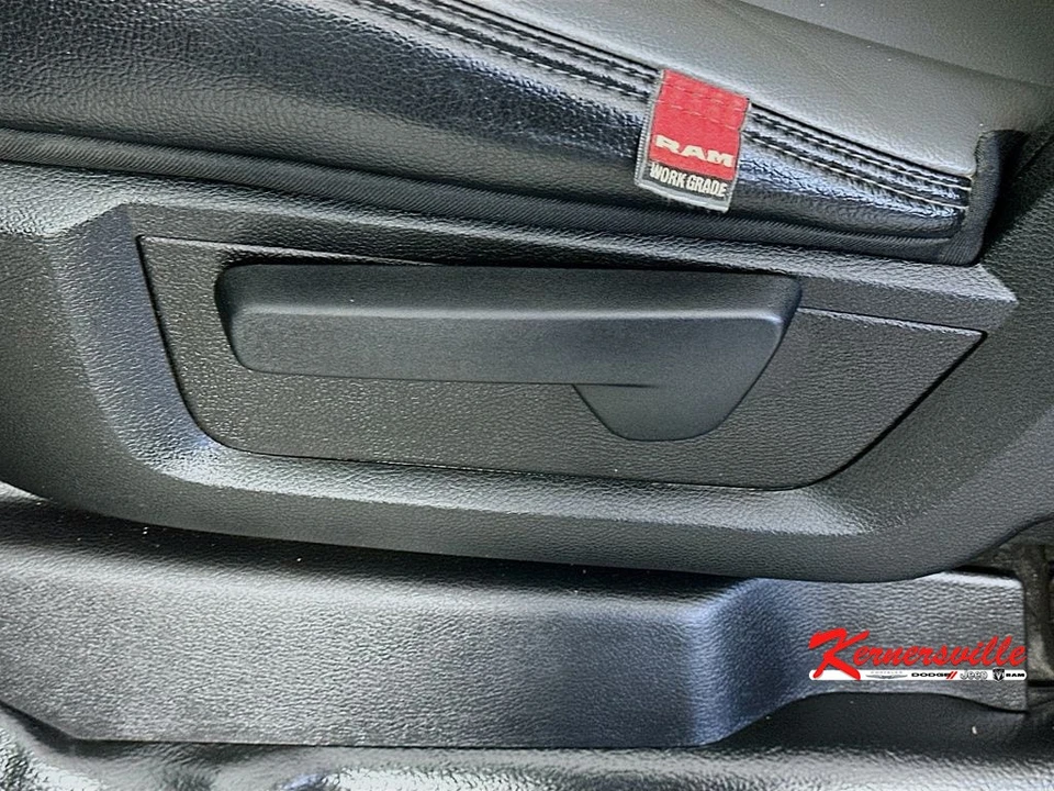 2024 Ram 4500 & 5500 - Image 18 of 24