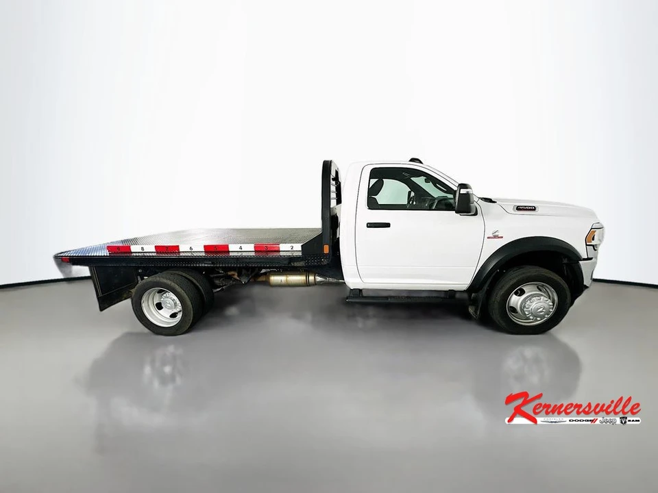 2024 Ram 4500 & 5500 - Image 8 of 24