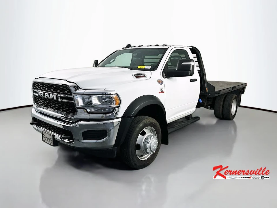 2024 Ram 4500 & 5500 - Image 3 of 24