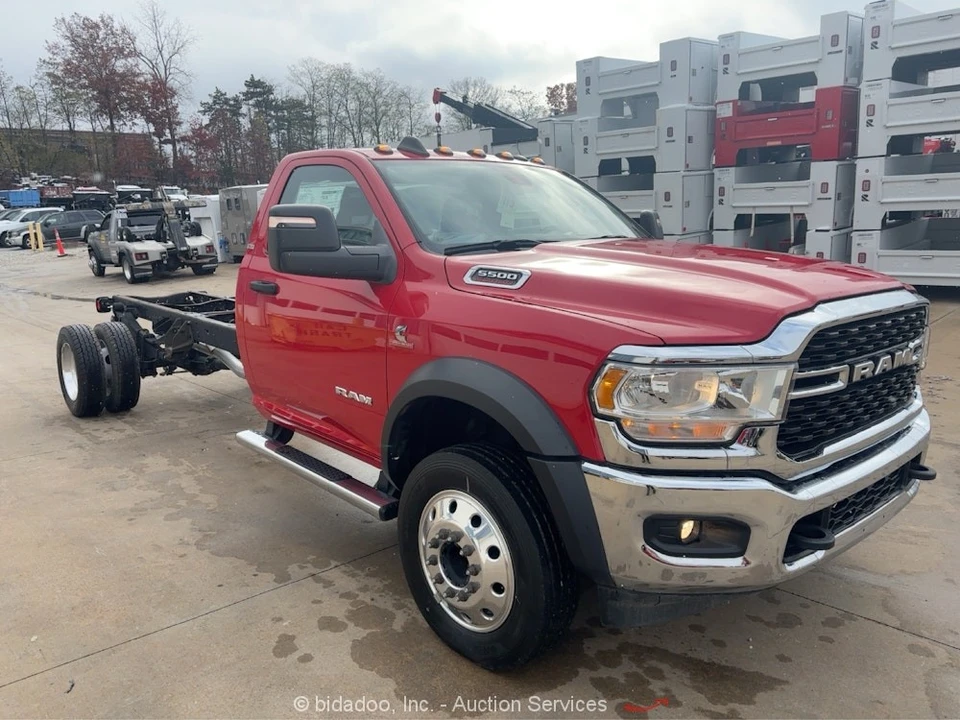 2024 Ram 4500 & 5500 - Image 2 of 12