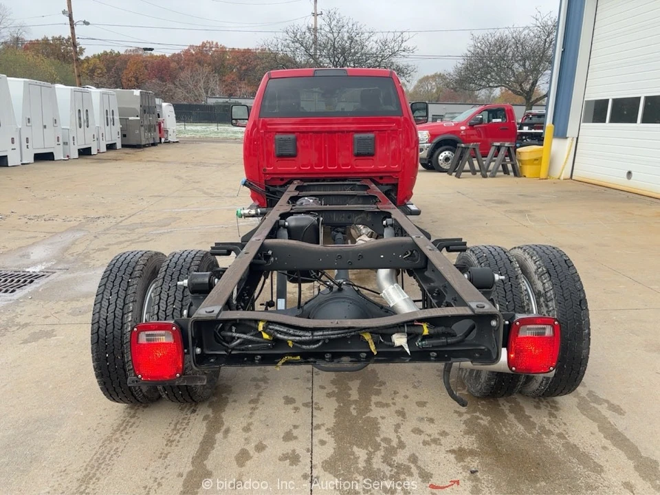 2024 Ram 4500 & 5500 - Image 8 of 12