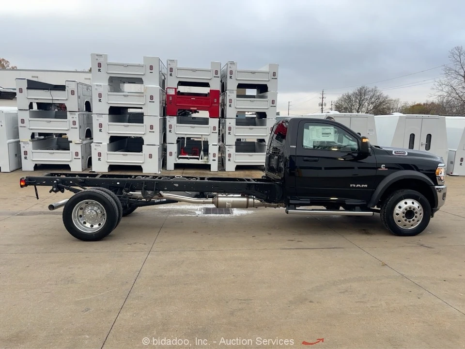 2024 Ram 4500 & 5500 - Image 6 of 12