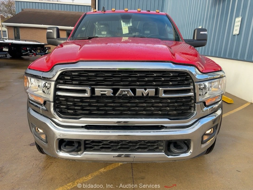 2024 Ram 4500 & 5500 - Image 7 of 12
