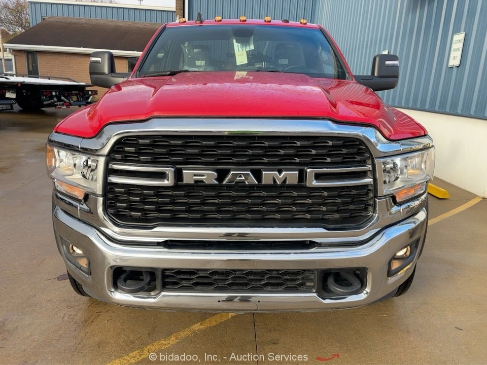 2024 Ram 4500 & 5500 - Image 7 of 12