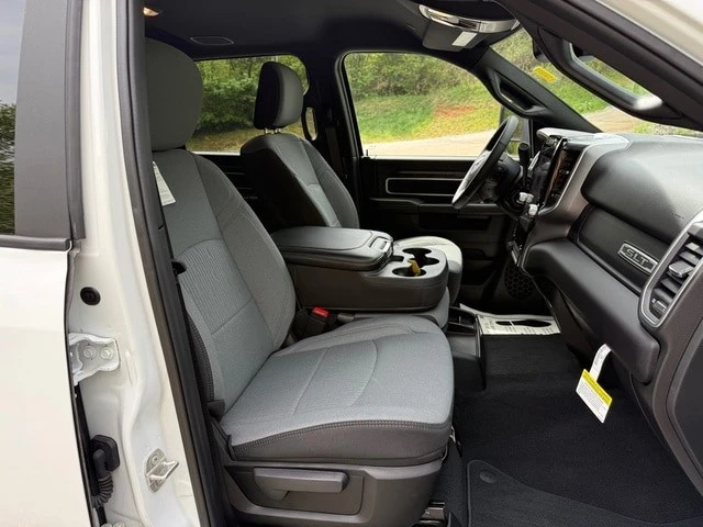 2024 Ram 4500 & 5500 - Image 17 of 21