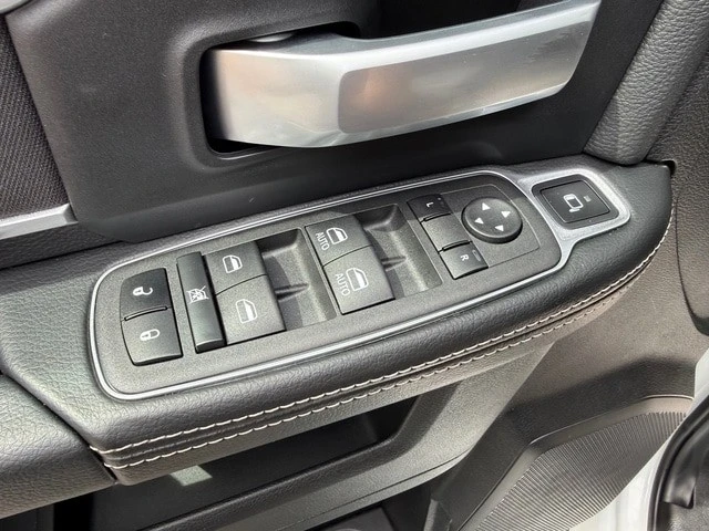 2024 Ram 4500 & 5500 - Image 12 of 21