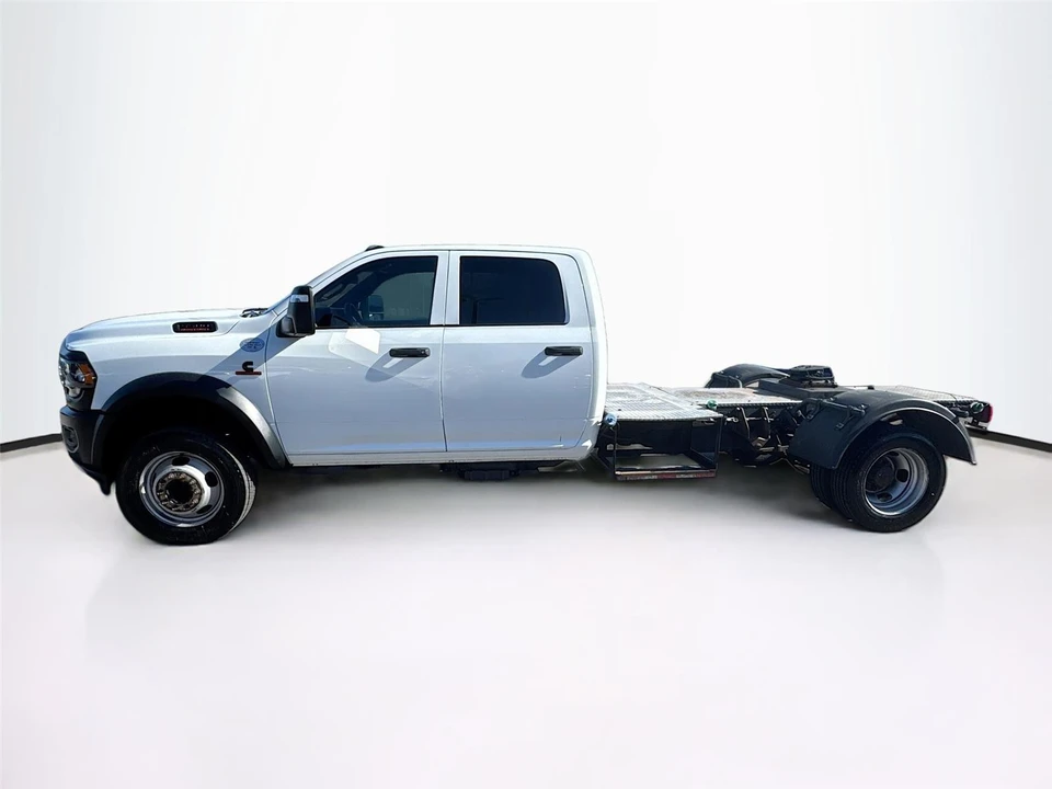 2024 Ram 4500 & 5500 - Image 4 of 21